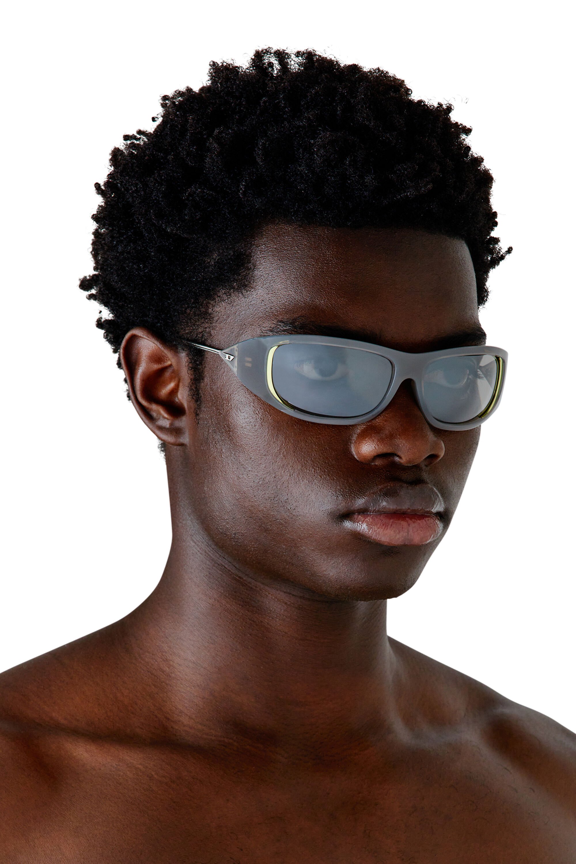 Diesel - 0DL3001, Unisex Wraparound style sunglasses in Grey - Image 4