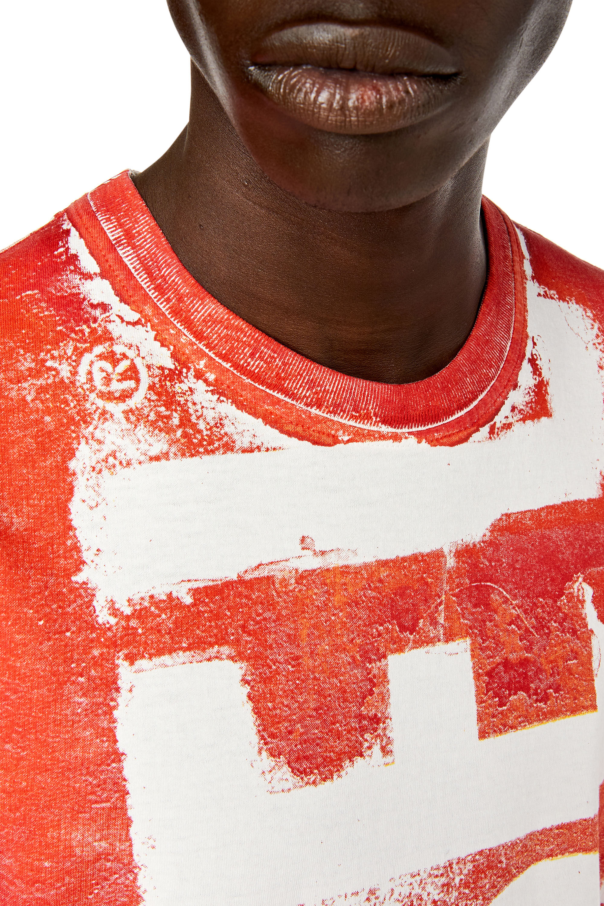 Diesel - T-JUST-G12, Man T-shirt with bleeding logo in Red - Image 5