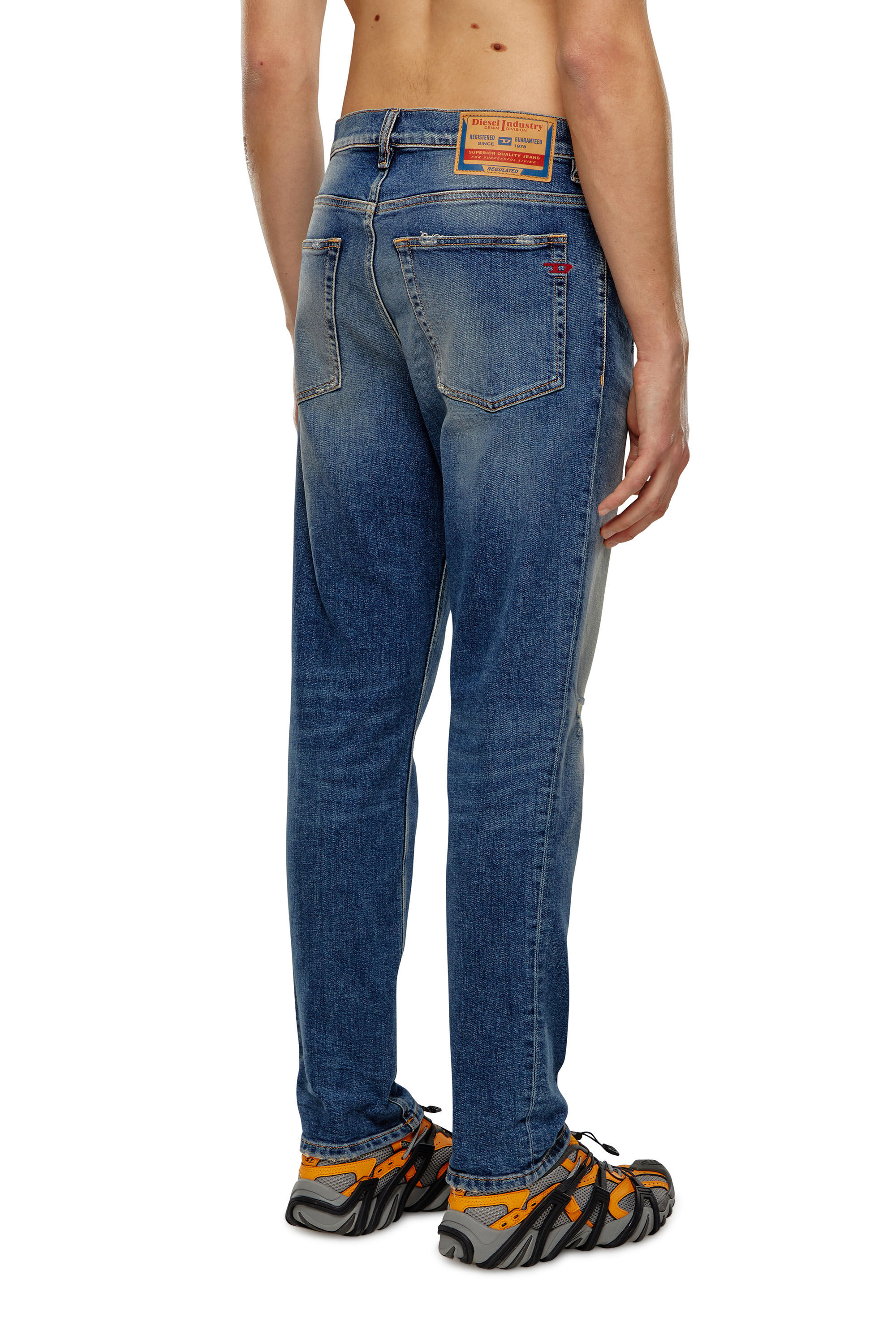 Diesel - Man Tapered Jeans 2005 D-Fining 09H45, Medium blue - Image 4