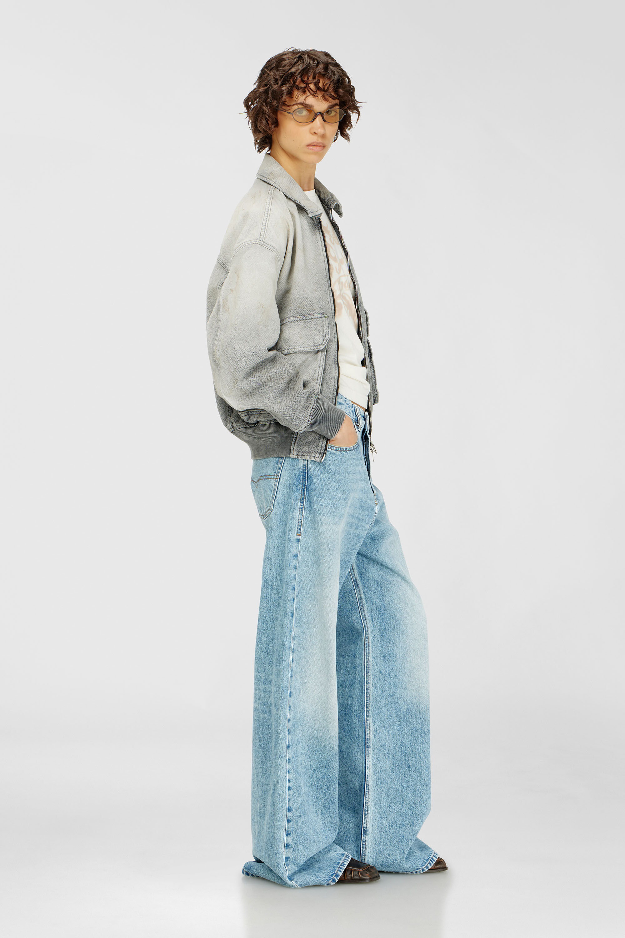 Diesel - Unisex's Relaxed Jeans 1996 D-Sire 09I29, Light Blue - 2