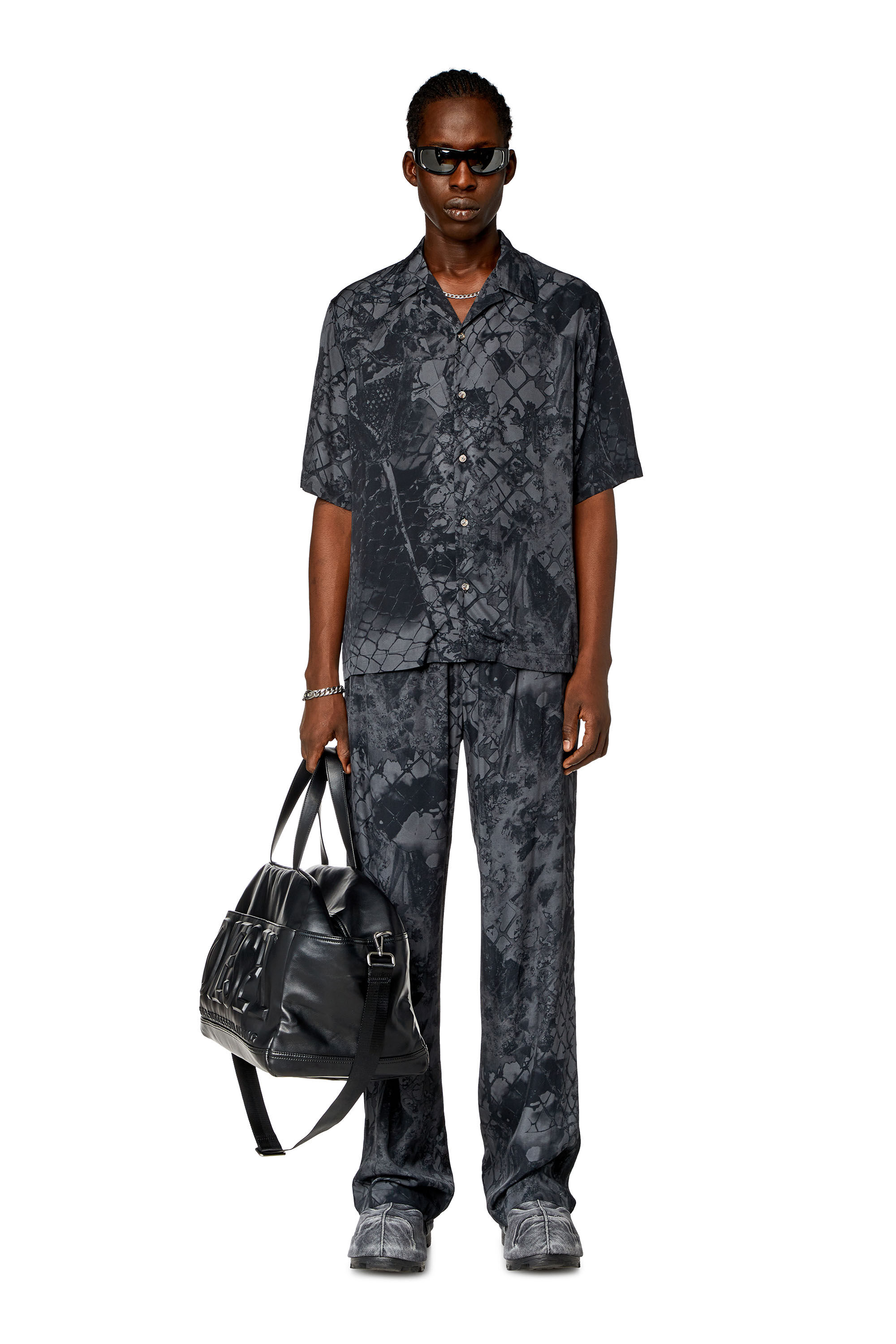 Diesel - S-BRISTOL, Man Bowling shirt with abstract print in Black - Image 1