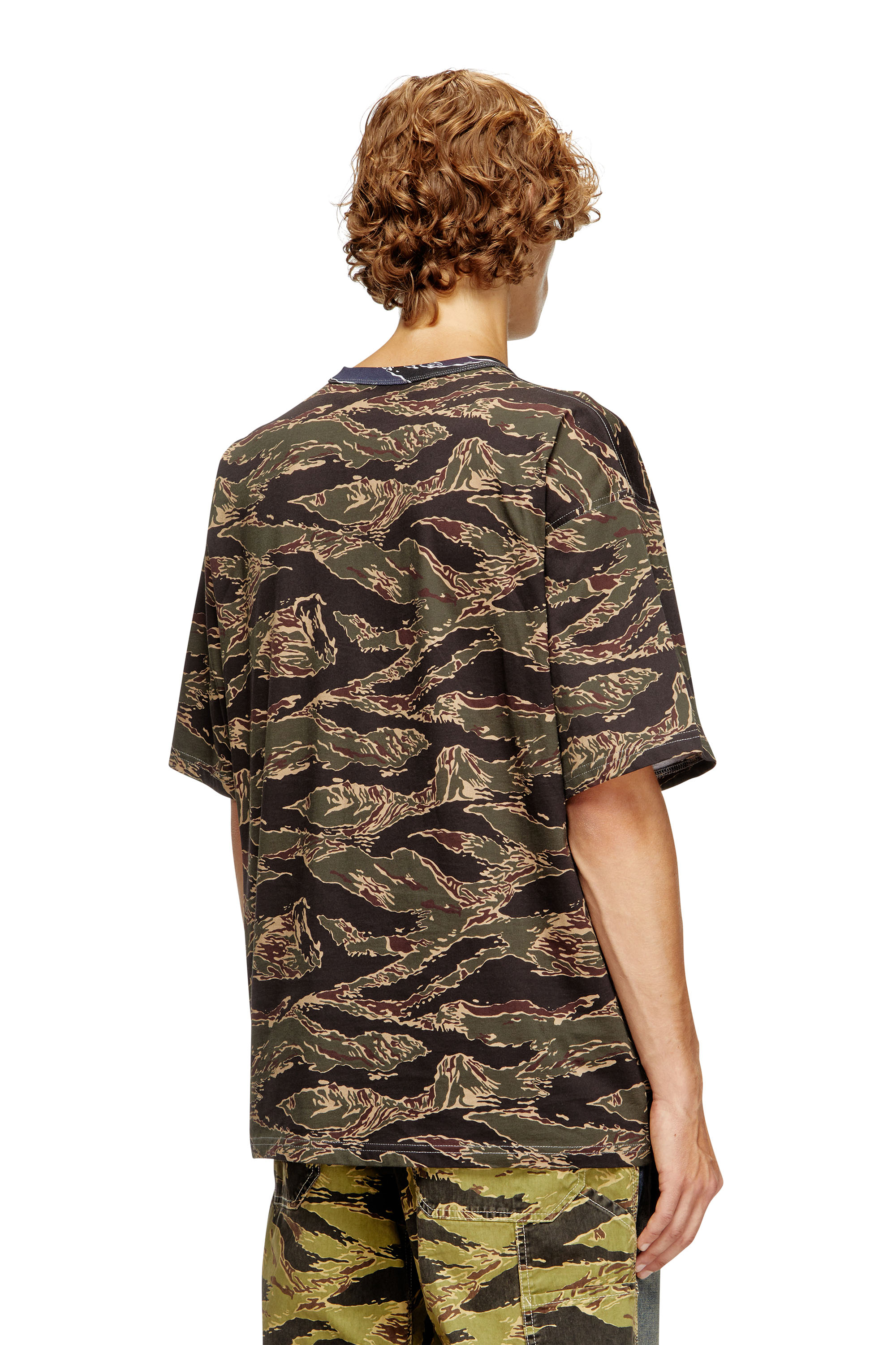 Diesel - T-BOXT-T22, Man's Camo T-shirt with camo logo in Military Green - 4