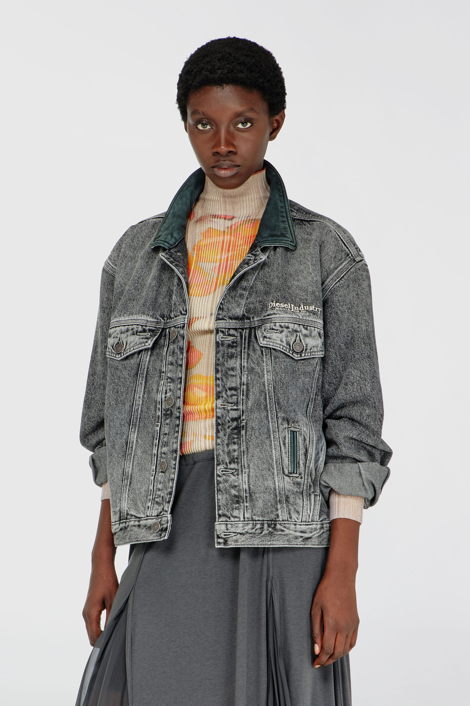 Diesel - D-DENVER-S, Unisex's Denim trucker jacket with tonal leather trims in Grey - 1