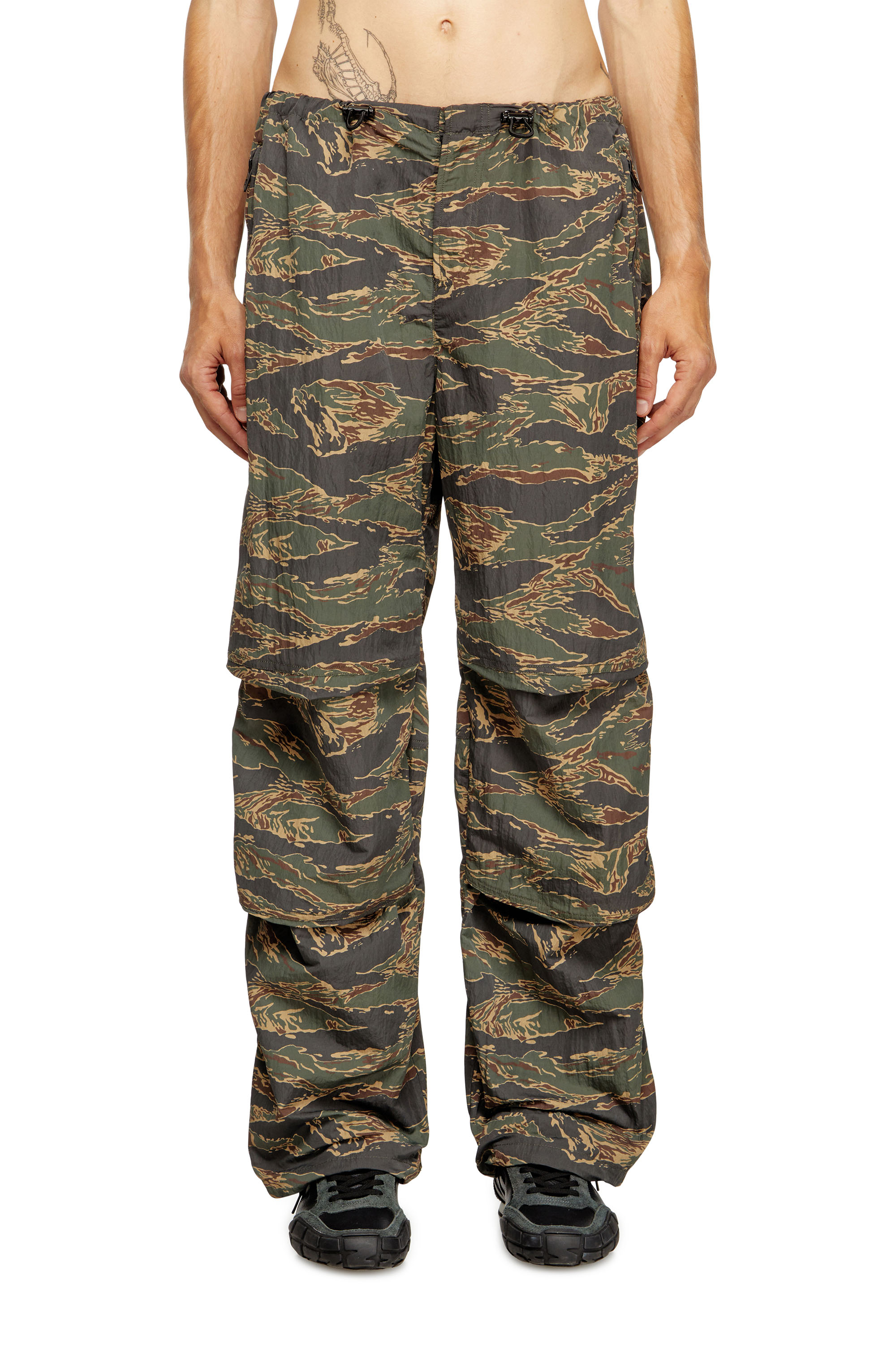 Diesel - P-ANIC, Man's Cargo pants in camo-print nylon in Military Green - 2