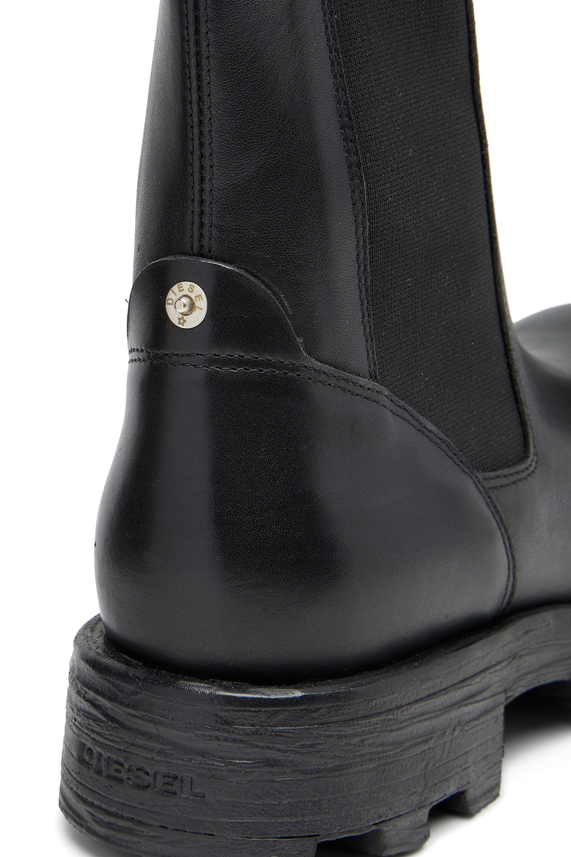 Diesel - D-HAMMER CH W, Woman D-Hammer-Leather boots with lug sole in Black - Image 5