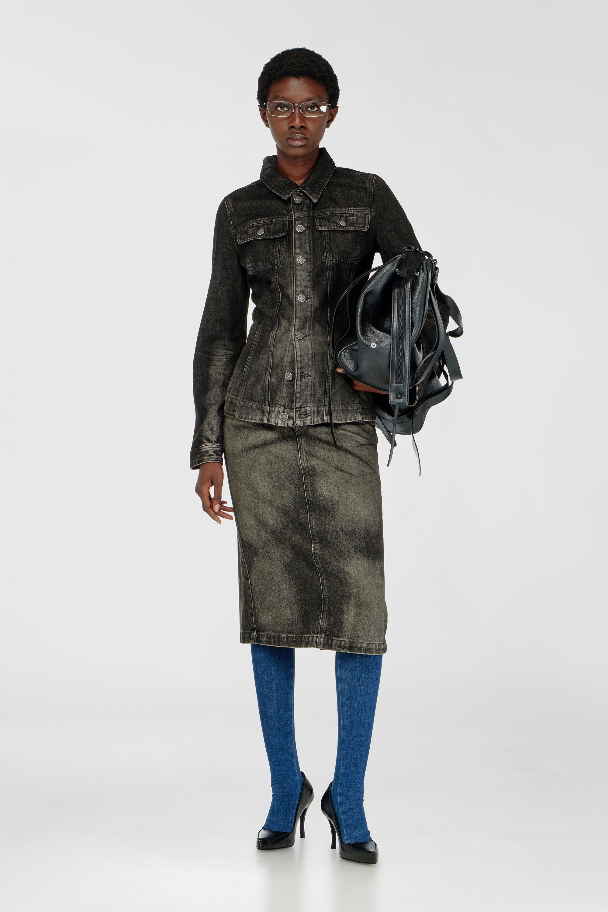 Diesel - DE-KATERIN-FSJ, Woman's Fitted trucker jacket in dirty-effect denim in Black - 1