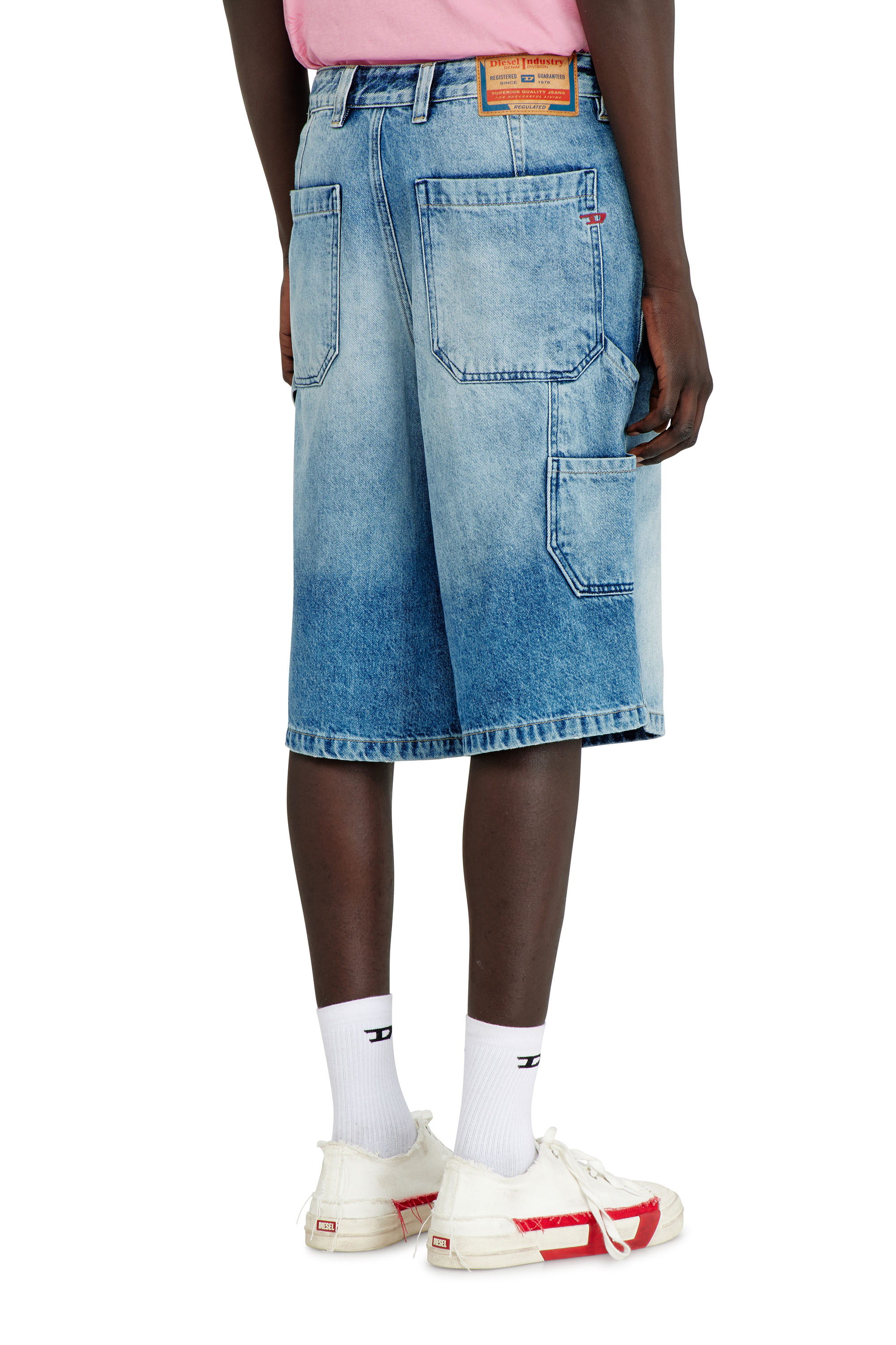 Diesel - D-LIVERY-W-SHORT, Man's Relaxed shorts in fluid denim with abrasions in Light Blue - 3