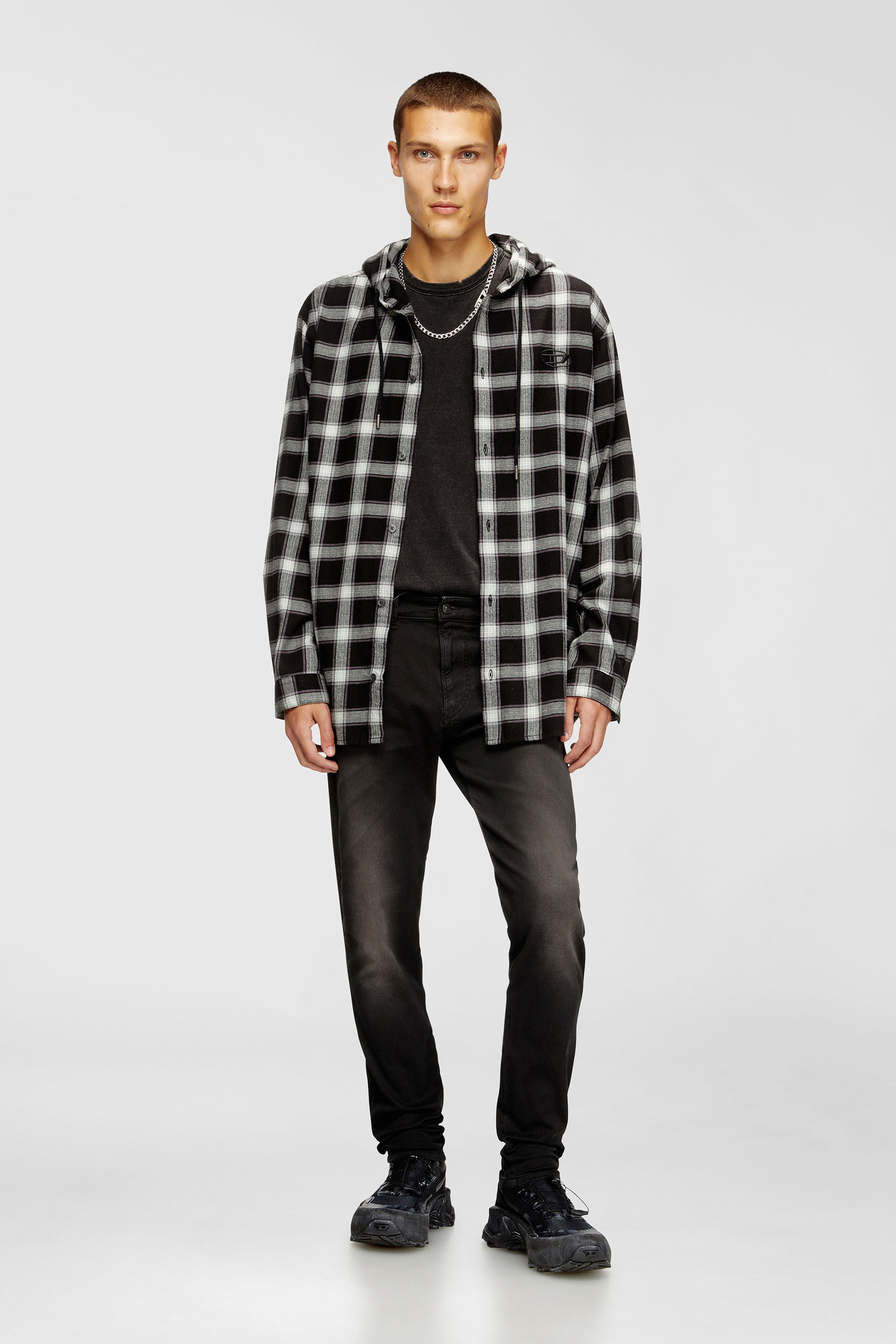 Diesel - Man's Slim 2062 D-Strukt Joggjeans&reg; 0670M, Black/Dark grey - 2