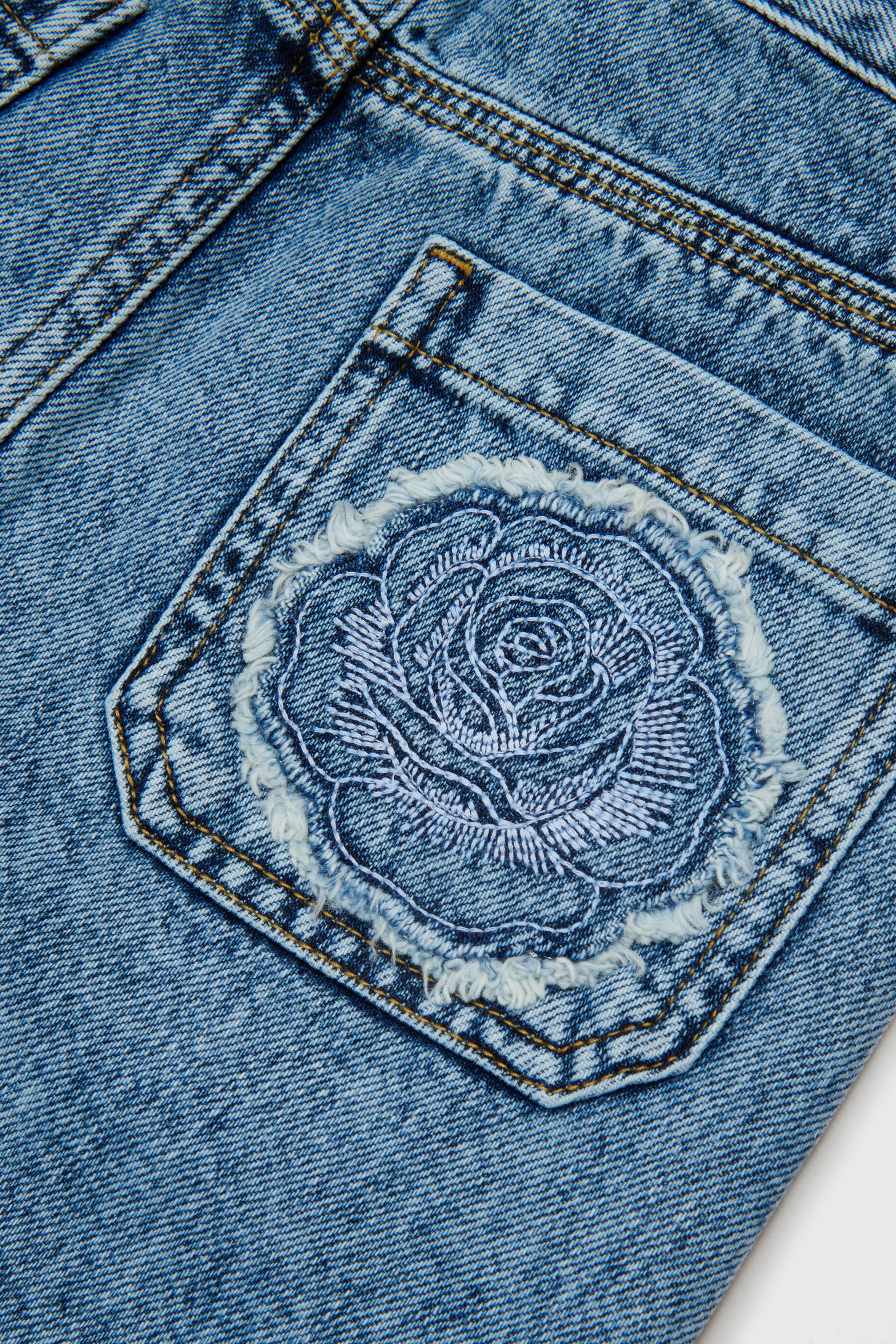 Diesel - GELKA, Woman's Frayed denim skirt with rose patch in Medium blue - 4